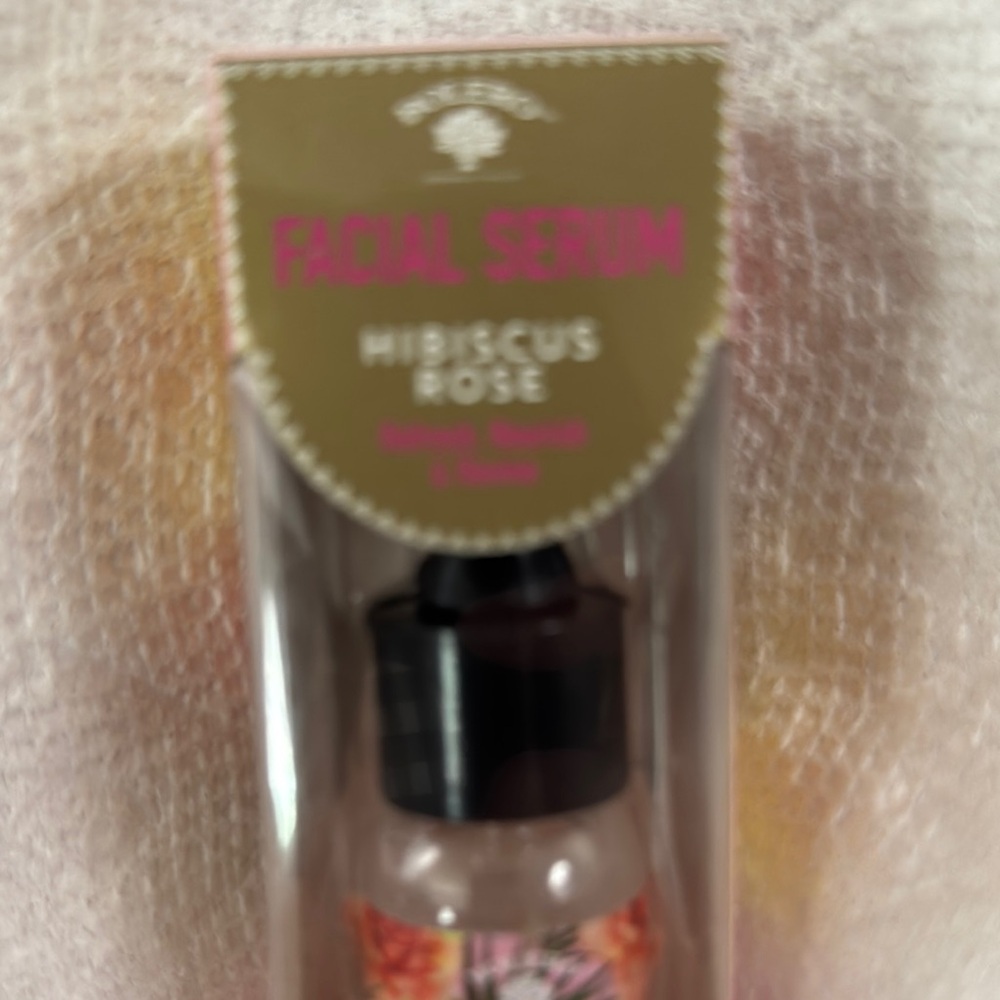 Hibiscus Rose Facial Serum - Pink - Picture 5 of 6